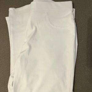 Nwot white pull on jeggings